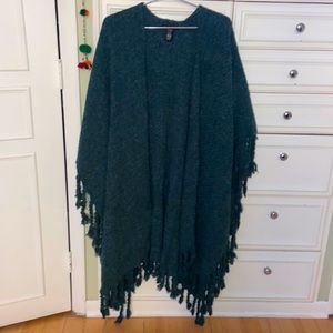 Gorgeous Fringe Poncho